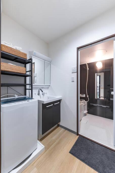 Jr Nippori Station Walking 4 Min,nearst Shinjuku Ueno Ginza Asakusa Narita 东京